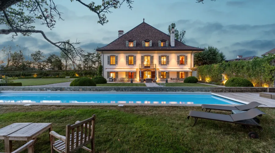 Switzerland, 8 Bedrooms Bedrooms, ,8 BathroomsBathrooms,For Sale,For Sale,1652384