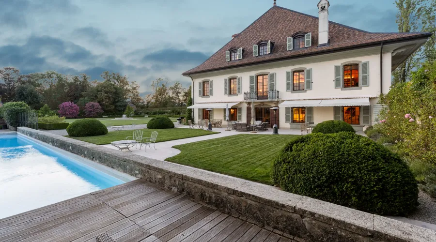 Switzerland, 8 Bedrooms Bedrooms, ,8 BathroomsBathrooms,For Sale,For Sale,1652384