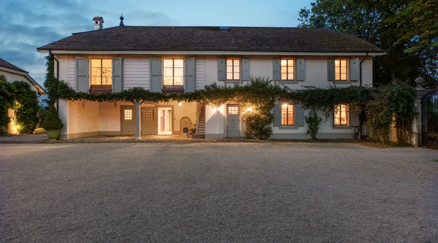 Switzerland, 8 Bedrooms Bedrooms, ,8 BathroomsBathrooms,For Sale,For Sale,1652384