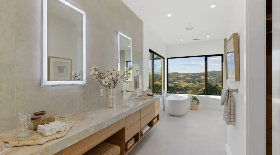 3917 Skyfarm Dr, Santa Rosa, California, 95403, United States, 5 Bedrooms Bedrooms, ,7 BathroomsBathrooms,Residential,For Sale,Skyfarm,1654040