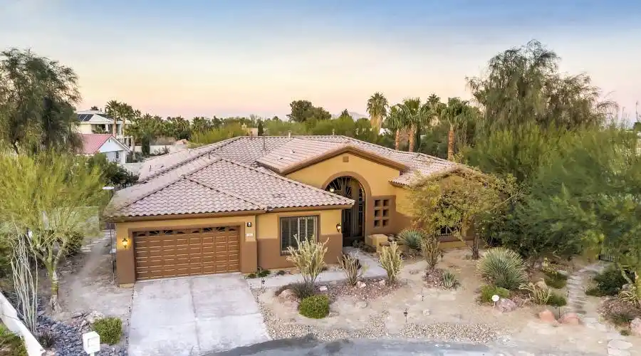 280 E Maulding Avenue,Las Vegas,Nevada 89123,United States,4 Bedrooms Bedrooms,8 Rooms Rooms,3 BathroomsBathrooms,Residential,E Maulding,162395