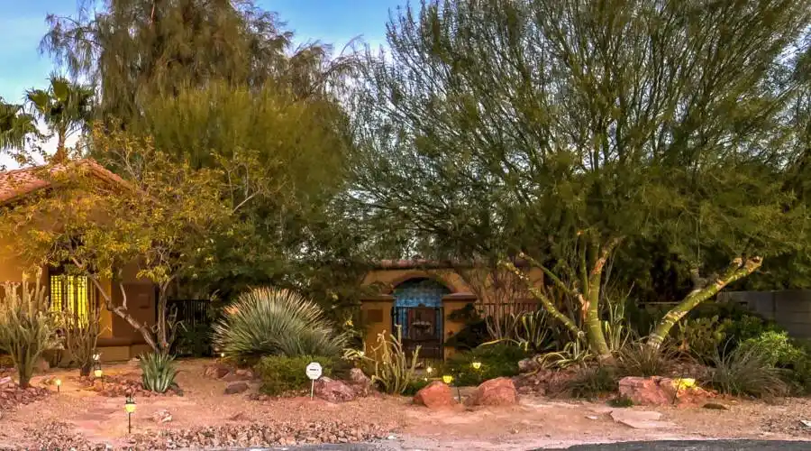 280 E Maulding Avenue,Las Vegas,Nevada 89123,United States,4 Bedrooms Bedrooms,8 Rooms Rooms,3 BathroomsBathrooms,Residential,E Maulding,162395