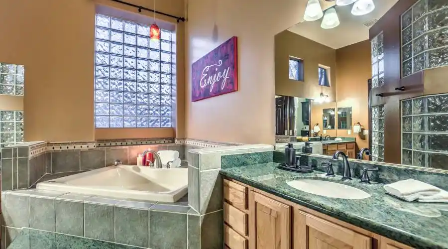 280 E Maulding Avenue,Las Vegas,Nevada 89123,United States,4 Bedrooms Bedrooms,8 Rooms Rooms,3 BathroomsBathrooms,Residential,E Maulding,162395