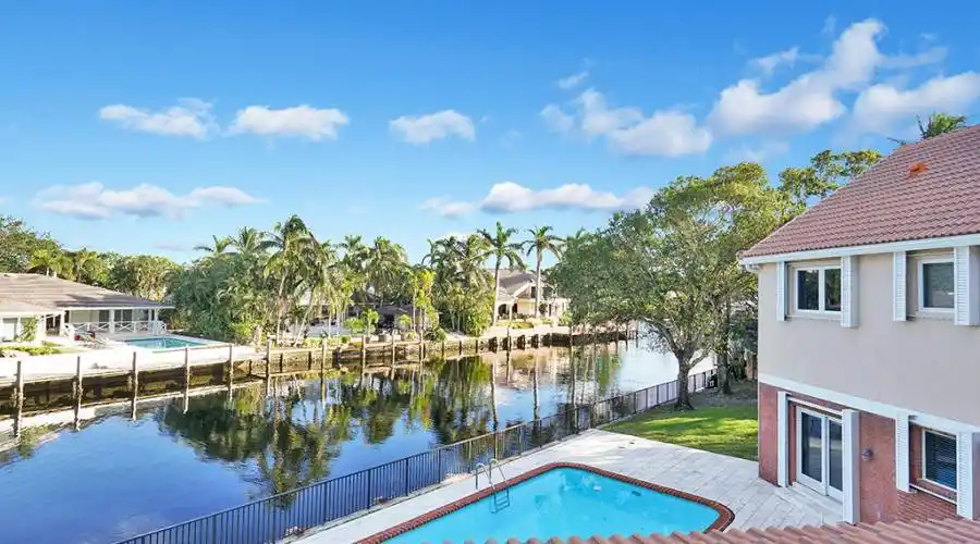 10 Compass Point,Fort Lauderdale,Florida 33308,United States,8 Bedrooms Bedrooms,13 Rooms Rooms,8 BathroomsBathrooms,Auction,Compass Point,162404