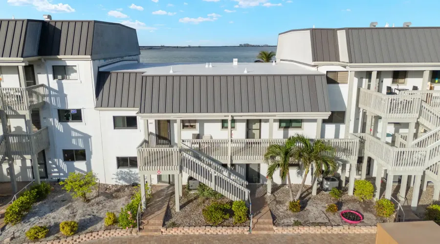 760 Sextant Drive, Sanibel, Florida, 33957, United States, 2 Bedrooms Bedrooms, 2 Rooms Rooms,8 BathroomsBathrooms,Condo,For Sale,Mariner Pointe,Sextant,2,1664365