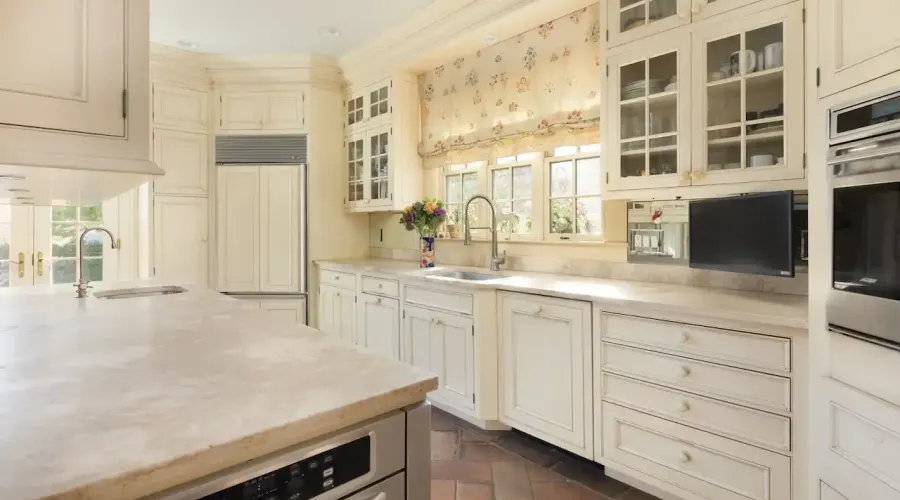 10 North Beaver Dam Road, Salisbury, Connecticut, 06068, United States, 4 Bedrooms Bedrooms, 10 Rooms Rooms,4 BathroomsBathrooms,Residential,For Sale,North Beaver Dam,1684179