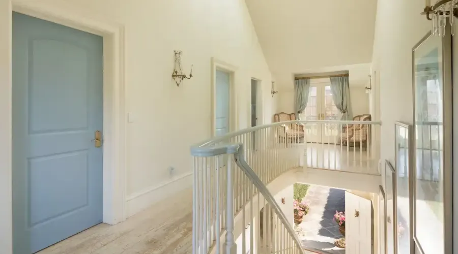 10 North Beaver Dam Road, Salisbury, Connecticut, 06068, United States, 4 Bedrooms Bedrooms, 10 Rooms Rooms,4 BathroomsBathrooms,Residential,For Sale,North Beaver Dam,1684179
