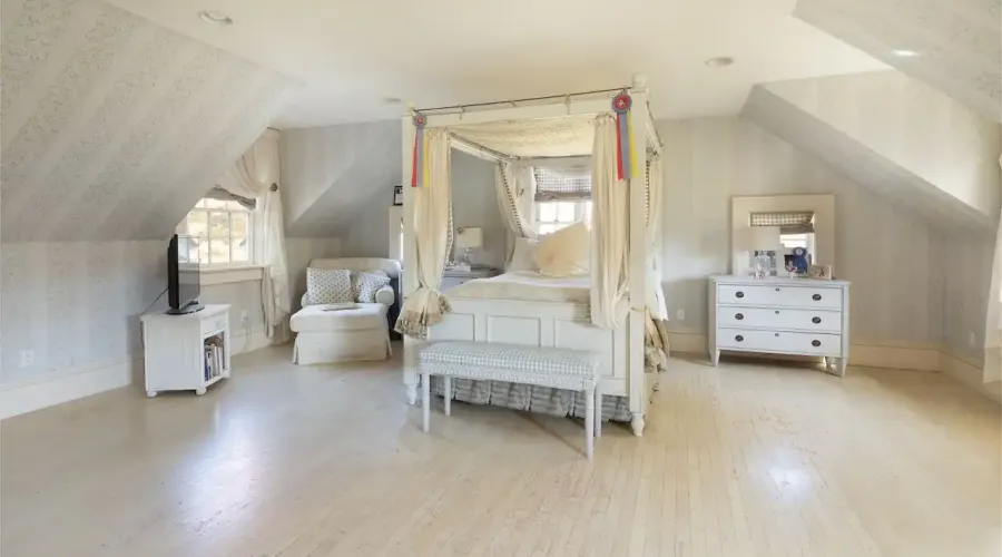 10 North Beaver Dam Road, Salisbury, Connecticut, 06068, United States, 4 Bedrooms Bedrooms, 10 Rooms Rooms,4 BathroomsBathrooms,Residential,For Sale,North Beaver Dam,1684179