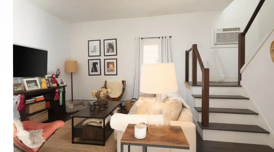 10 North Beaver Dam Road, Salisbury, Connecticut, 06068, United States, 4 Bedrooms Bedrooms, 10 Rooms Rooms,4 BathroomsBathrooms,Residential,For Sale,North Beaver Dam,1684179