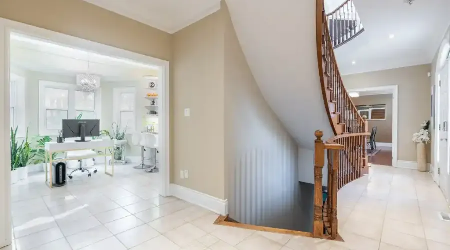 3248 Barchester Crt, Mississauga, Ontario, L5L 5Z1, Canada, 4 Bedrooms Bedrooms, ,5 BathroomsBathrooms,Residential,For Sale,Barchester Crt,1685347