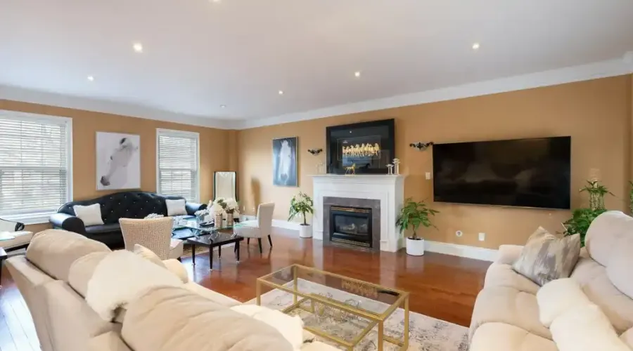 3248 Barchester Crt, Mississauga, Ontario, L5L 5Z1, Canada, 4 Bedrooms Bedrooms, ,5 BathroomsBathrooms,Residential,For Sale,Barchester Crt,1685347