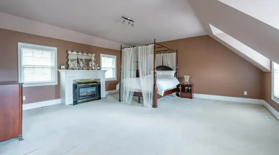 3248 Barchester Crt, Mississauga, Ontario, L5L 5Z1, Canada, 4 Bedrooms Bedrooms, ,5 BathroomsBathrooms,Residential,For Sale,Barchester Crt,1685347