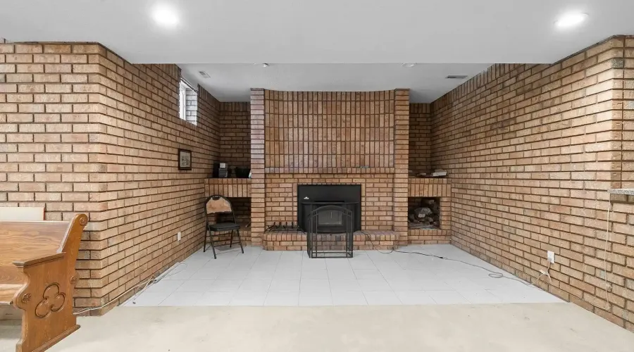 2339 Glengarry Rd, Mississauga, Ontario, L5C 1Y1, Canada, 5 Bedrooms Bedrooms, ,6 BathroomsBathrooms,Residential,For Sale,Glengarry Rd,1687896