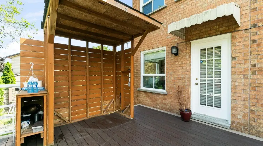 2339 Glengarry Rd, Mississauga, Ontario, L5C 1Y1, Canada, 5 Bedrooms Bedrooms, ,6 BathroomsBathrooms,Residential,For Sale,Glengarry Rd,1687896