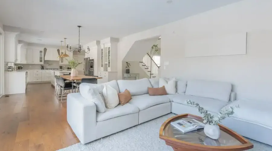 1096 Westbrook Rd, Hamilton, Ontario, L0R 2A0, Canada, 7 Bedrooms Bedrooms, ,8 BathroomsBathrooms,Residential,For Sale,Westbrook Rd,1688891