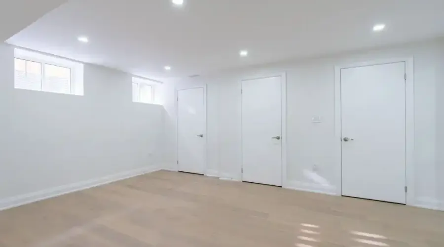 1096 Westbrook Rd, Hamilton, Ontario, L0R 2A0, Canada, 7 Bedrooms Bedrooms, ,8 BathroomsBathrooms,Residential,For Sale,Westbrook Rd,1688891
