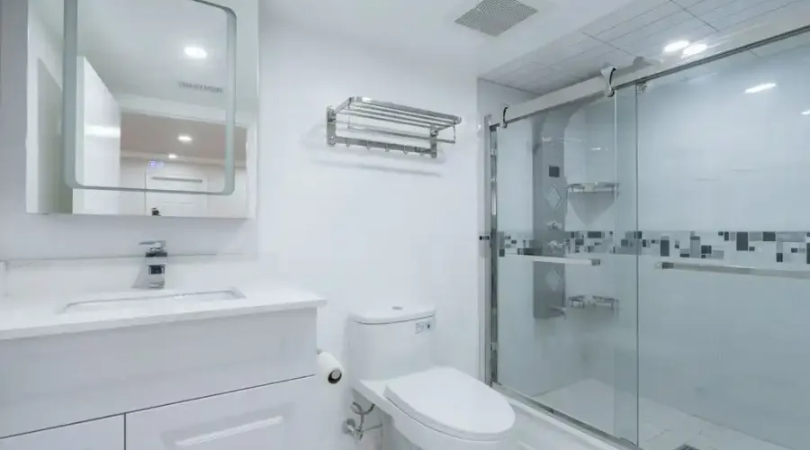 1096 Westbrook Rd, Hamilton, Ontario, L0R 2A0, Canada, 7 Bedrooms Bedrooms, ,8 BathroomsBathrooms,Residential,For Sale,Westbrook Rd,1688891