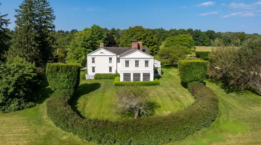 47-49 Crescent Road, Millbrook, New York, 12545, United States, 5 Bedrooms Bedrooms, 15 Rooms Rooms,5 BathroomsBathrooms,Residential,For Sale,Crescent,1689135