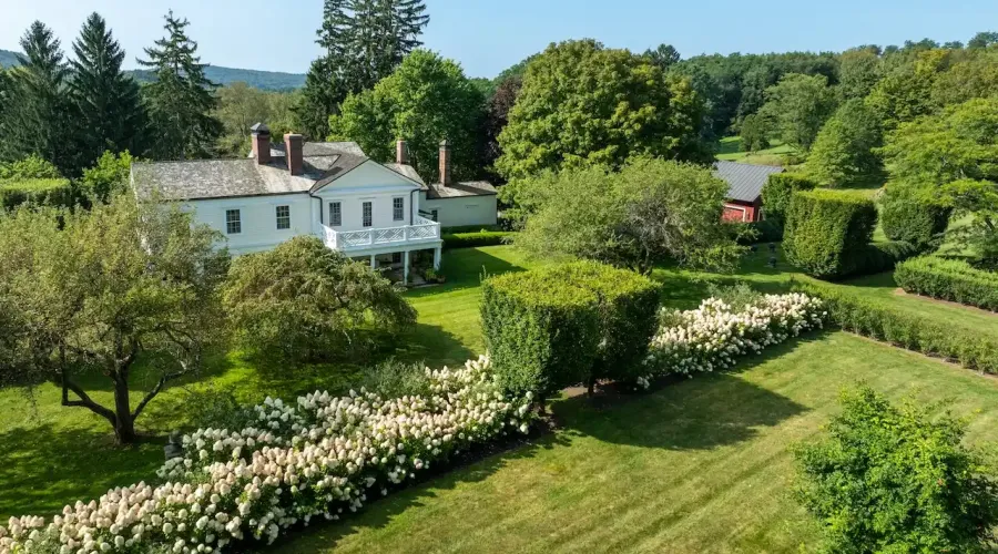 47-49 Crescent Road, Millbrook, New York, 12545, United States, 5 Bedrooms Bedrooms, 15 Rooms Rooms,5 BathroomsBathrooms,Residential,For Sale,Crescent,1689135