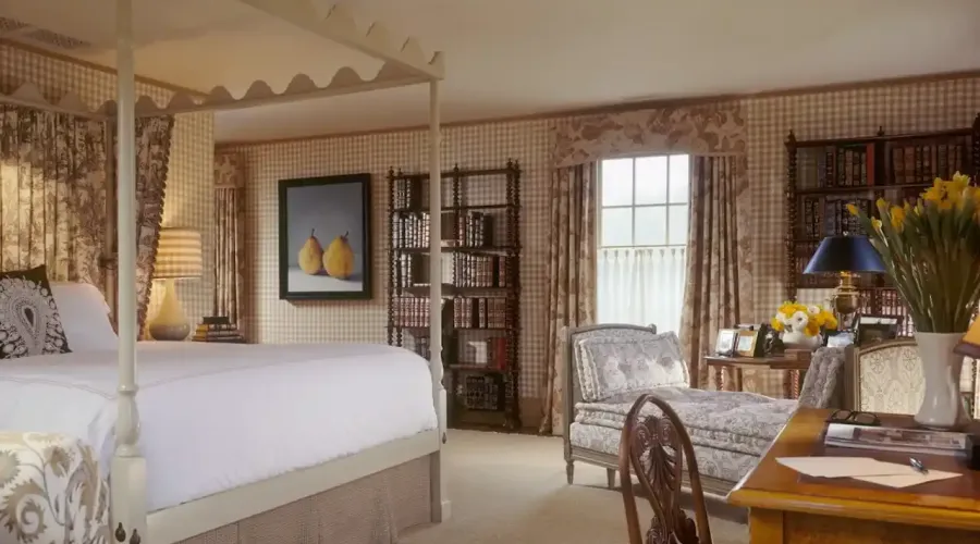 47-49 Crescent Road, Millbrook, New York, 12545, United States, 5 Bedrooms Bedrooms, 15 Rooms Rooms,5 BathroomsBathrooms,Residential,For Sale,Crescent,1689135