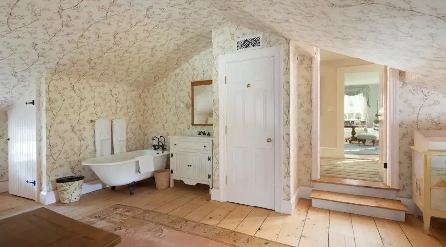 47-49 Crescent Road, Millbrook, New York, 12545, United States, 5 Bedrooms Bedrooms, 15 Rooms Rooms,5 BathroomsBathrooms,Residential,For Sale,Crescent,1689135
