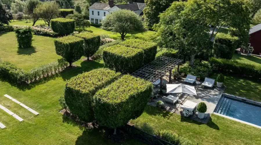 47-49 Crescent Road, Millbrook, New York, 12545, United States, 5 Bedrooms Bedrooms, 15 Rooms Rooms,5 BathroomsBathrooms,Residential,For Sale,Crescent,1689135