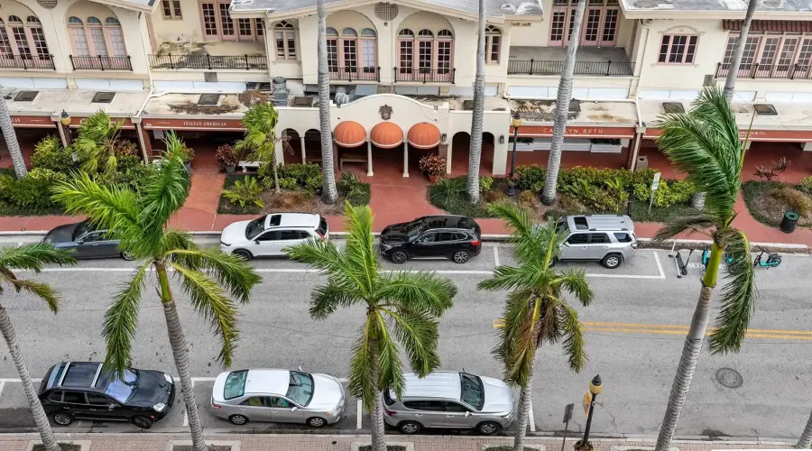 101 S Gulfstream Ave, Sarasota, Florida, 34236, United States, 2 Bedrooms Bedrooms, 4 Rooms Rooms,2 BathroomsBathrooms,Condo,For Sale,The 101 Condominium,Gulfstream ,10,1691915