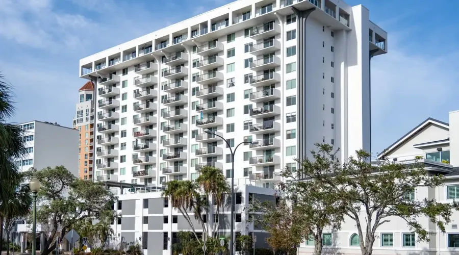 101 S Gulfstream Ave, Sarasota, Florida, 34236, United States, 2 Bedrooms Bedrooms, 4 Rooms Rooms,2 BathroomsBathrooms,Condo,For Sale,The 101 Condominium,Gulfstream ,10,1691915