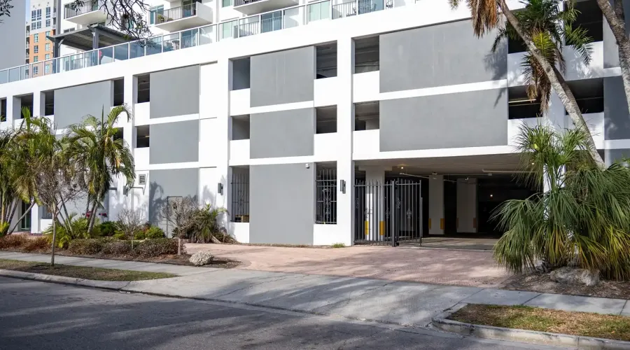 101 S Gulfstream Ave, Sarasota, Florida, 34236, United States, 2 Bedrooms Bedrooms, 4 Rooms Rooms,2 BathroomsBathrooms,Condo,For Sale,The 101 Condominium,Gulfstream ,10,1691915