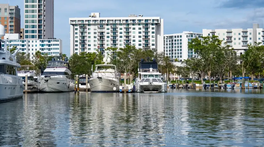 101 S Gulfstream Ave, Sarasota, Florida, 34236, United States, 2 Bedrooms Bedrooms, 4 Rooms Rooms,2 BathroomsBathrooms,Condo,For Sale,The 101 Condominium,Gulfstream ,10,1691915