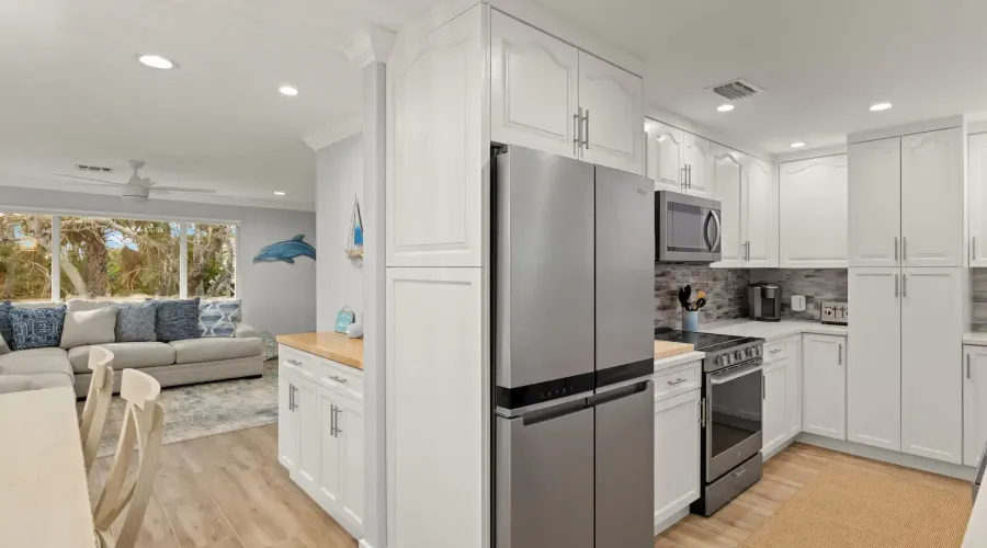 1825 Middle Gulf Drive, Sanibel, Florida, 33957, United States, 3 Bedrooms Bedrooms, 11 Rooms Rooms,2 BathroomsBathrooms,Residential,For Sale,Middle Gulf,1692345