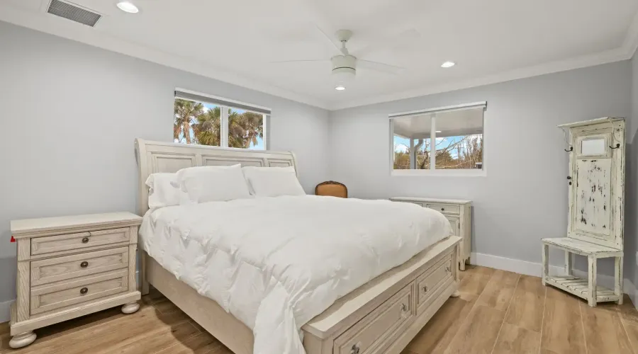 1825 Middle Gulf Drive, Sanibel, Florida, 33957, United States, 3 Bedrooms Bedrooms, 11 Rooms Rooms,2 BathroomsBathrooms,Residential,For Sale,Middle Gulf,1692345