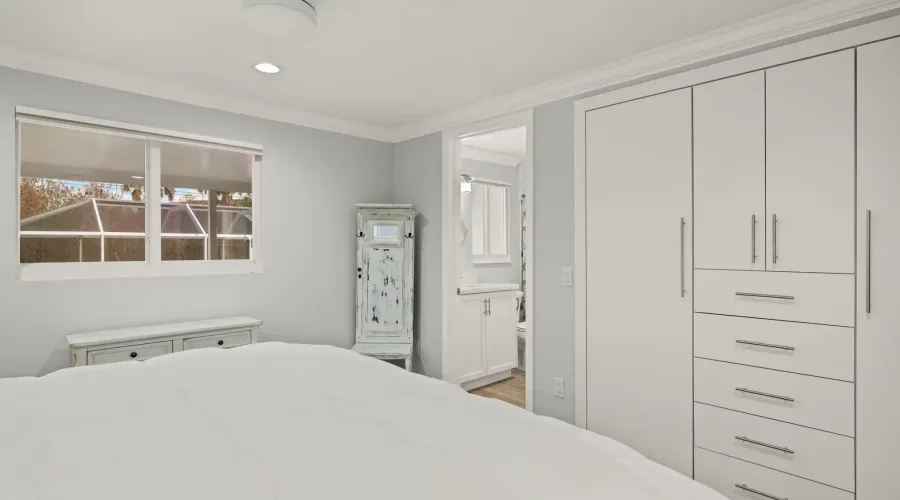 1825 Middle Gulf Drive, Sanibel, Florida, 33957, United States, 3 Bedrooms Bedrooms, 11 Rooms Rooms,2 BathroomsBathrooms,Residential,For Sale,Middle Gulf,1692345