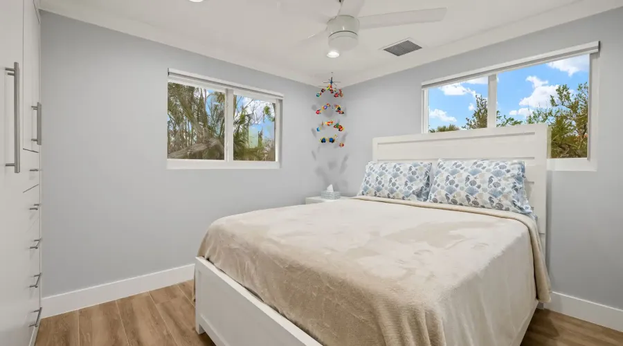 1825 Middle Gulf Drive, Sanibel, Florida, 33957, United States, 3 Bedrooms Bedrooms, 11 Rooms Rooms,2 BathroomsBathrooms,Residential,For Sale,Middle Gulf,1692345