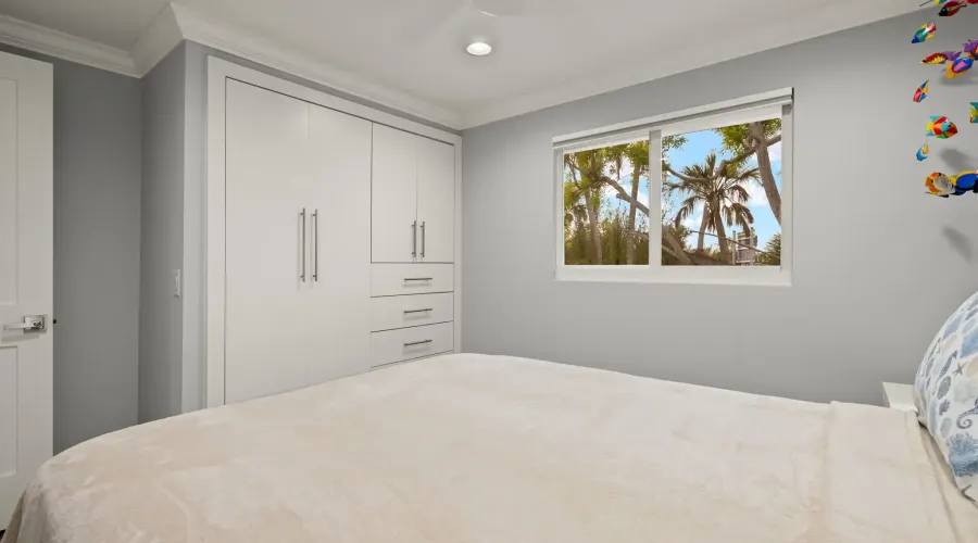 1825 Middle Gulf Drive, Sanibel, Florida, 33957, United States, 3 Bedrooms Bedrooms, 11 Rooms Rooms,2 BathroomsBathrooms,Residential,For Sale,Middle Gulf,1692345