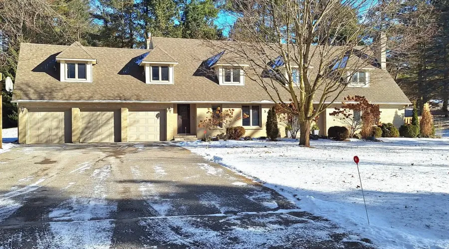 544 Woodland Acres Crescent, Vaughan, Ontario, Canada, 4 Bedrooms Bedrooms, ,3 BathroomsBathrooms,Residential,For Sale,Woodland Acres,1693773