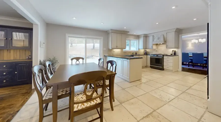 544 Woodland Acres Crescent, Vaughan, Ontario, Canada, 4 Bedrooms Bedrooms, ,3 BathroomsBathrooms,Residential,For Sale,Woodland Acres,1693773