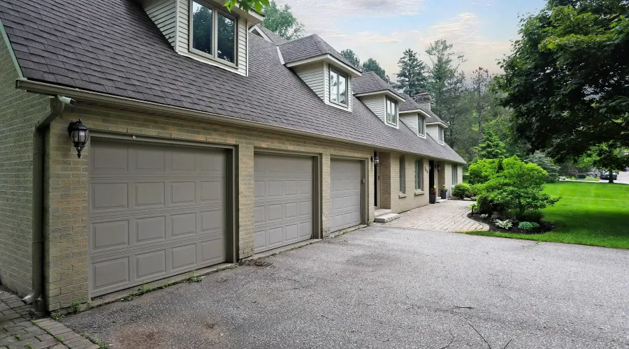 544 Woodland Acres Crescent, Vaughan, Ontario, Canada, 4 Bedrooms Bedrooms, ,3 BathroomsBathrooms,Residential,For Sale,Woodland Acres,1693773