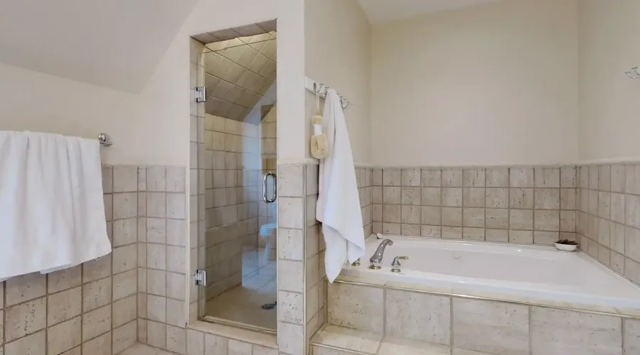 544 Woodland Acres Crescent, Vaughan, Ontario, Canada, 4 Bedrooms Bedrooms, ,3 BathroomsBathrooms,Residential,For Sale,Woodland Acres,1693773