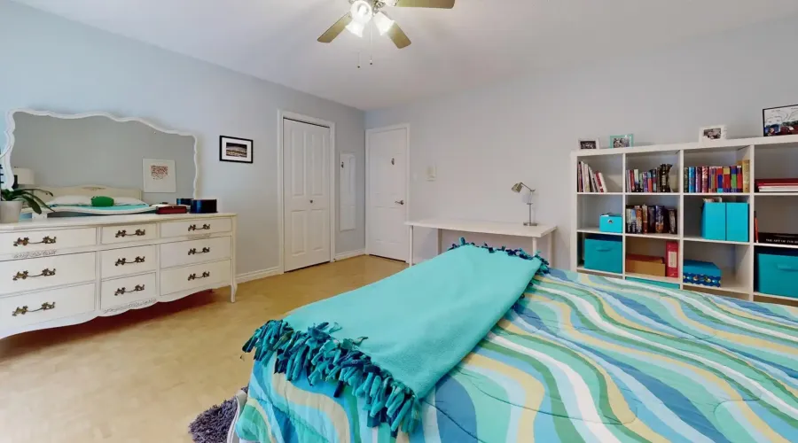 544 Woodland Acres Crescent, Vaughan, Ontario, Canada, 4 Bedrooms Bedrooms, ,3 BathroomsBathrooms,Residential,For Sale,Woodland Acres,1693773