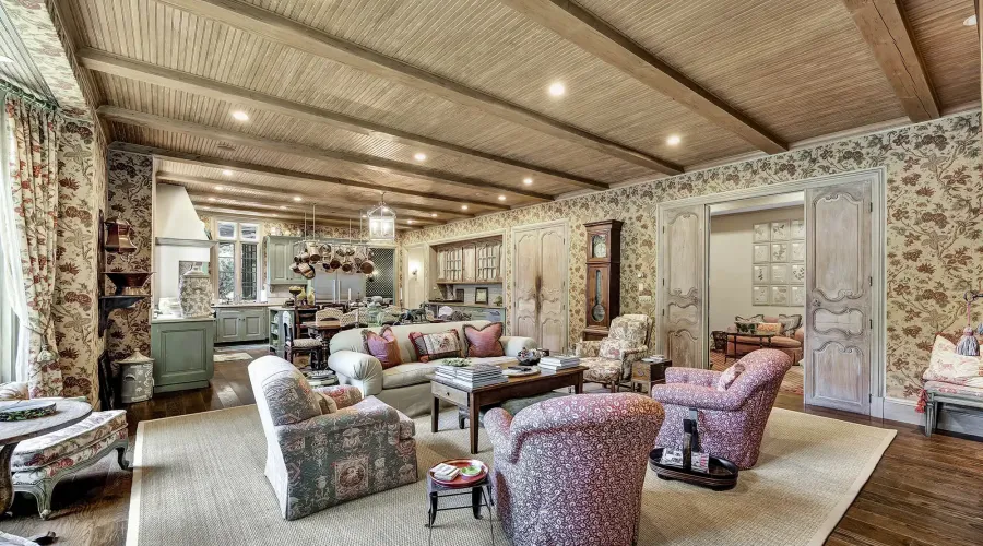 804 Main Street, Cotuit, Massachusetts, 02635, United States, 4 Bedrooms Bedrooms, ,5 BathroomsBathrooms,Residential,For Sale,804 Main Street,1696179