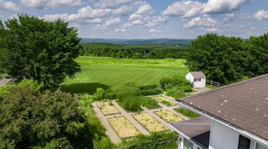 1669 Silver Street, Sheffield, Massachusetts, United States, 4 Bedrooms Bedrooms, 10 Rooms Rooms,5 BathroomsBathrooms,Residential,For Sale,Silver,1696180