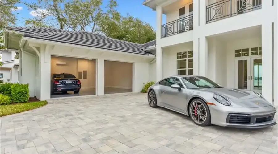 505 SE Saint Lucie Boulevard, Stuart, Florida, 34996, United States, 4 Bedrooms Bedrooms, ,6 BathroomsBathrooms,Residential,For Sale,505 SE Saint Lucie Boulevard,1697625