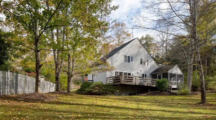 6 Juniper Ledge Lane, Lakeville, Connecticut, 06039, United States, 4 Bedrooms Bedrooms, 7 Rooms Rooms,3 BathroomsBathrooms,Residential,For Sale,Juniper Ledge ,1697845