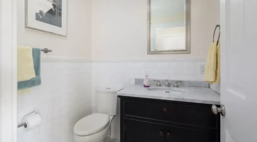6 Juniper Ledge Lane, Lakeville, Connecticut, 06039, United States, 4 Bedrooms Bedrooms, 7 Rooms Rooms,3 BathroomsBathrooms,Residential,For Sale,Juniper Ledge ,1697845