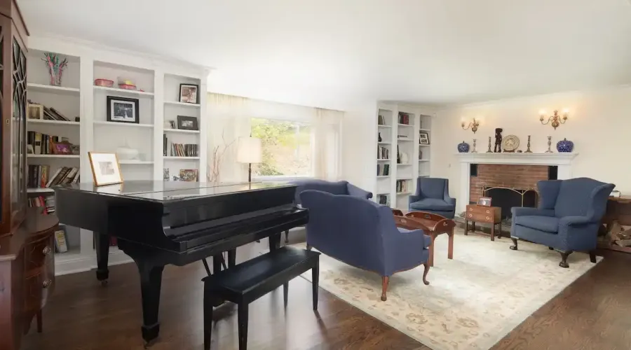 6 Juniper Ledge Lane, Lakeville, Connecticut, 06039, United States, 4 Bedrooms Bedrooms, 7 Rooms Rooms,3 BathroomsBathrooms,Residential,For Sale,Juniper Ledge ,1697845