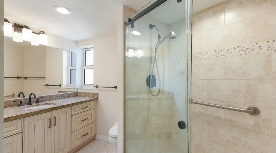 435 S Gulfstream Avenue #1005, Sarasota, Florida, 34236, United States, 2 Bedrooms Bedrooms, ,2 BathroomsBathrooms,Residential,For Sale,435 S Gulfstream Avenue #1005,1705339
