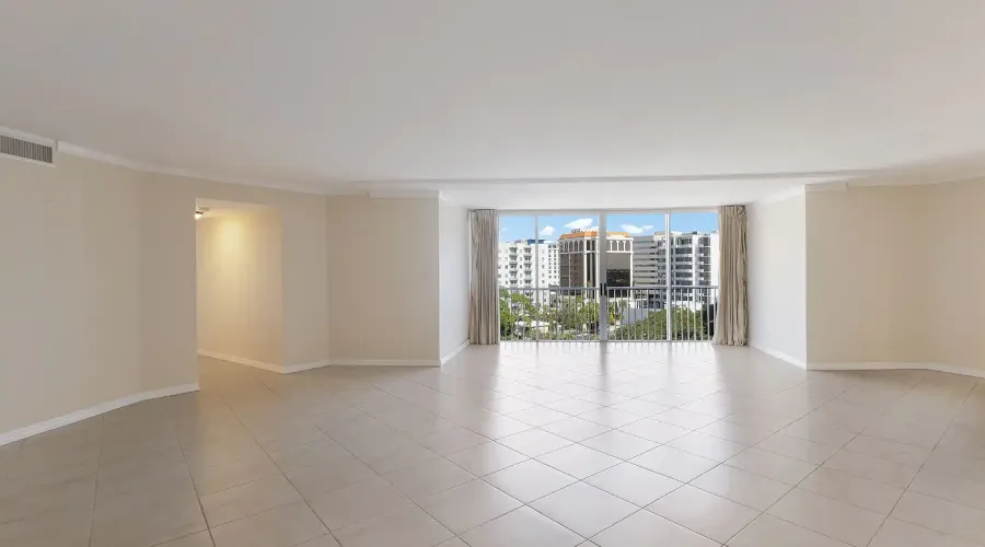 435 S Gulfstream Avenue #1005, Sarasota, Florida, 34236, United States, 2 Bedrooms Bedrooms, ,2 BathroomsBathrooms,Residential,For Sale,435 S Gulfstream Avenue #1005,1705339