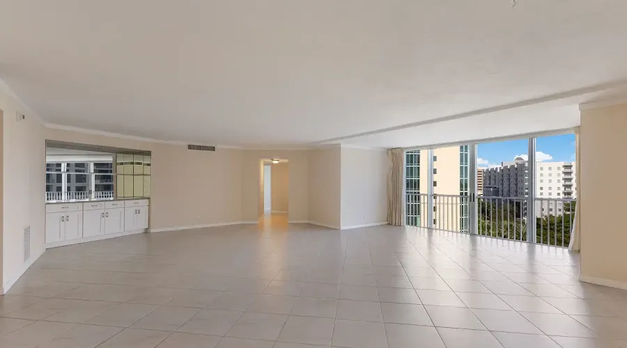 435 S Gulfstream Avenue #1005, Sarasota, Florida, 34236, United States, 2 Bedrooms Bedrooms, ,2 BathroomsBathrooms,Residential,For Sale,435 S Gulfstream Avenue #1005,1705339