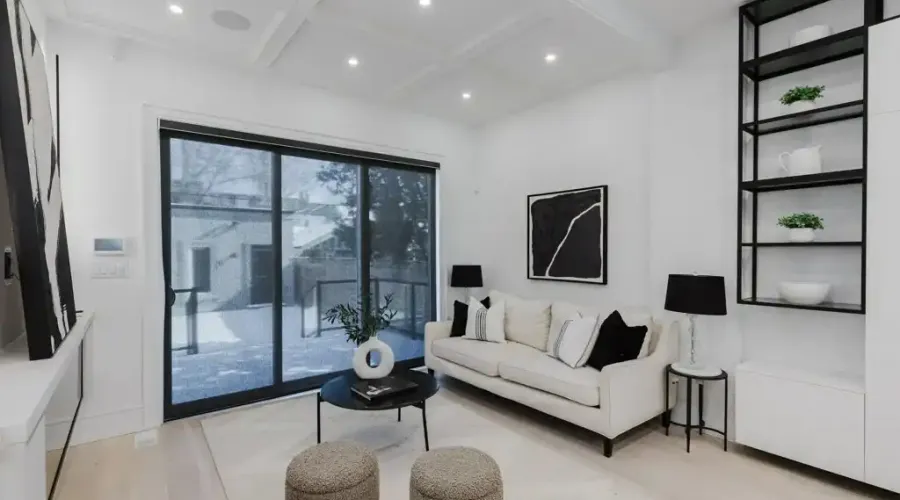 129 Beaconsfield Ave, Toronto, Ontario, M6J 3J5, Canada, 4 Bedrooms Bedrooms, ,5 BathroomsBathrooms,Residential,For Sale,Beaconsfield Ave,1705679